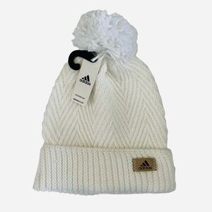 NWT! Sold out ADIDAS Twilight 4 Ballie Cream Chevron Logo Hat with Pompon
